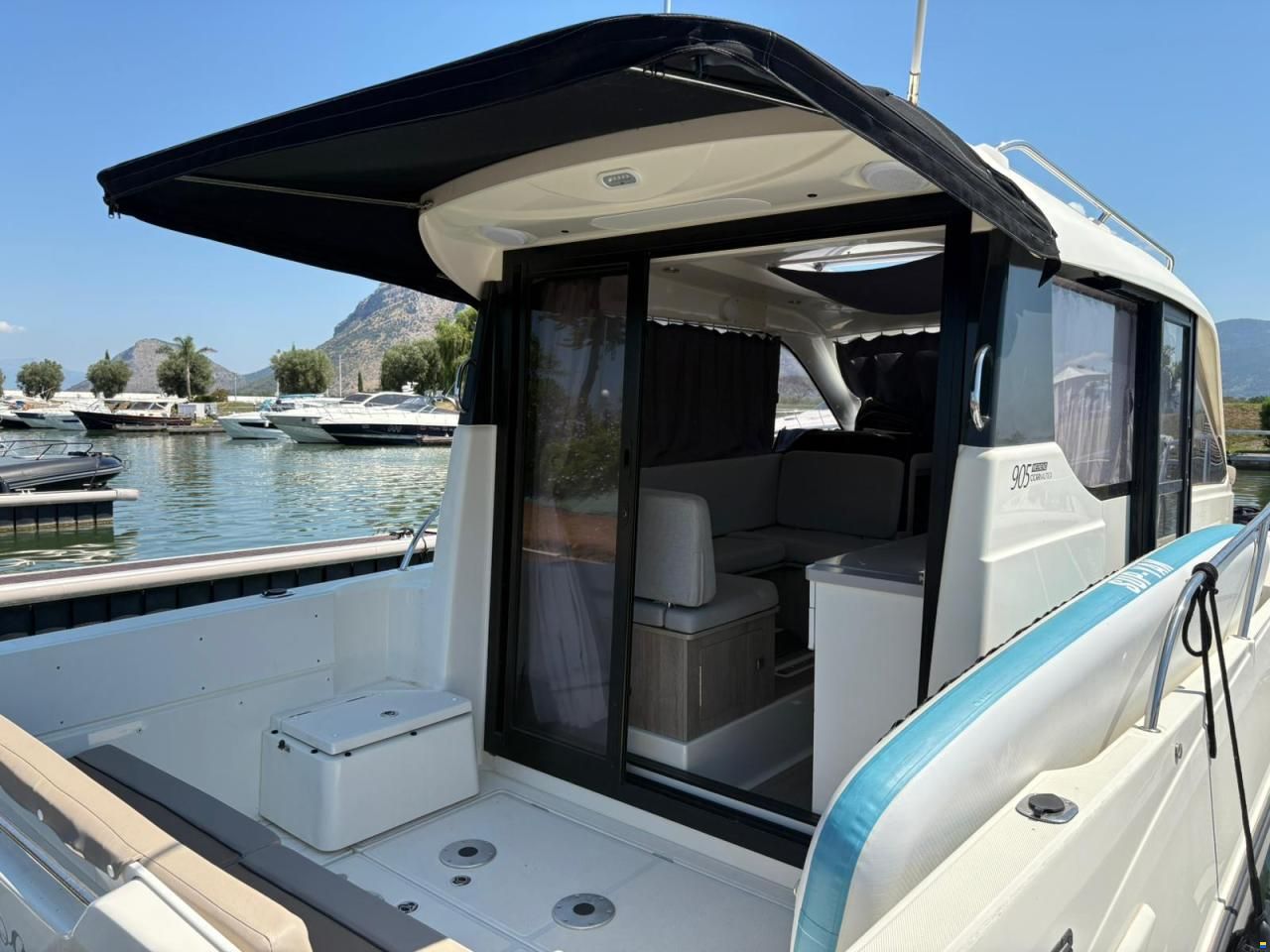 Quicksilver 905 Weekender