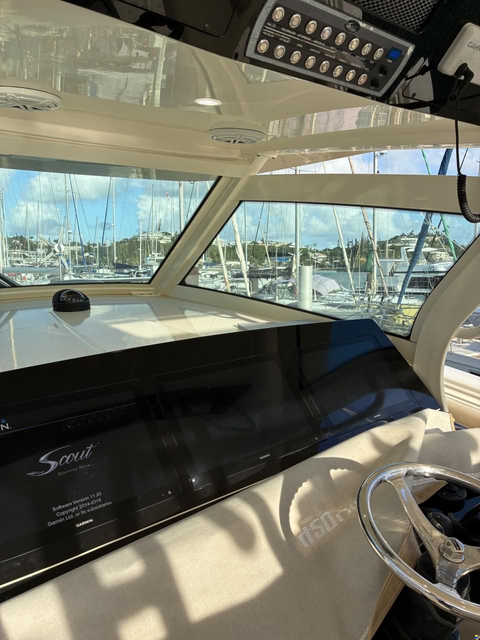 Scout Boats 420 LXF
