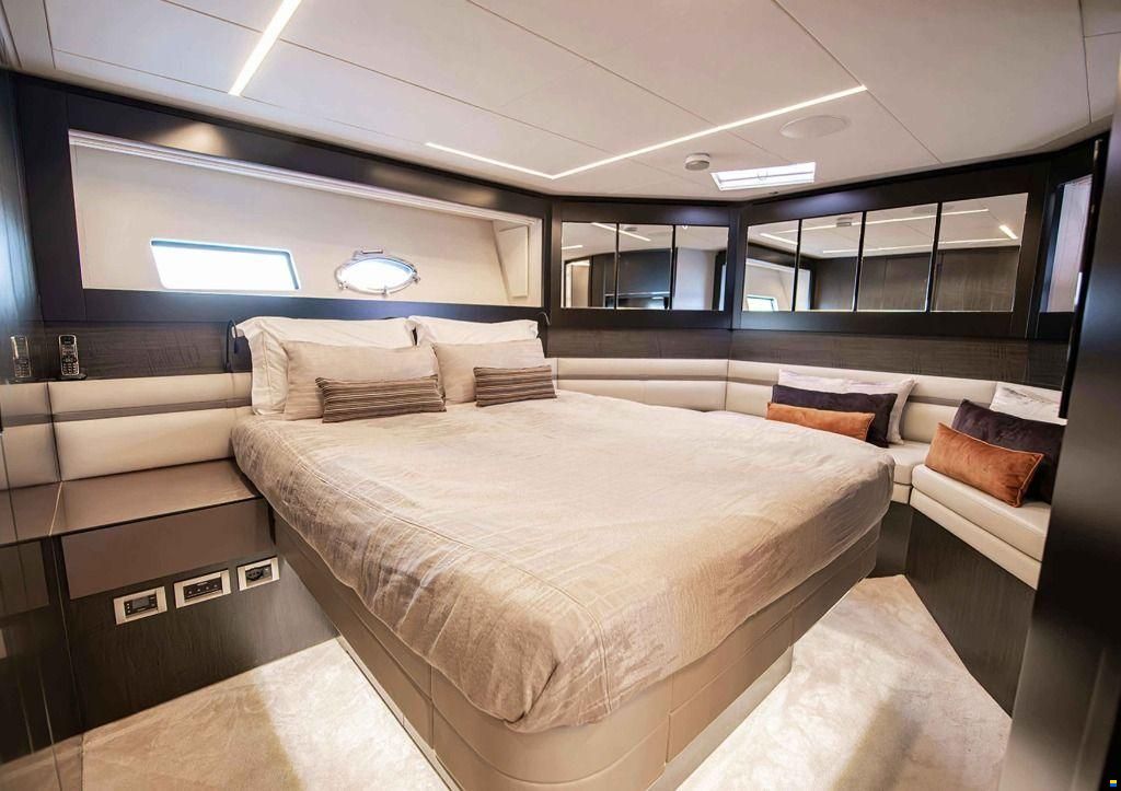 Pershing 9X