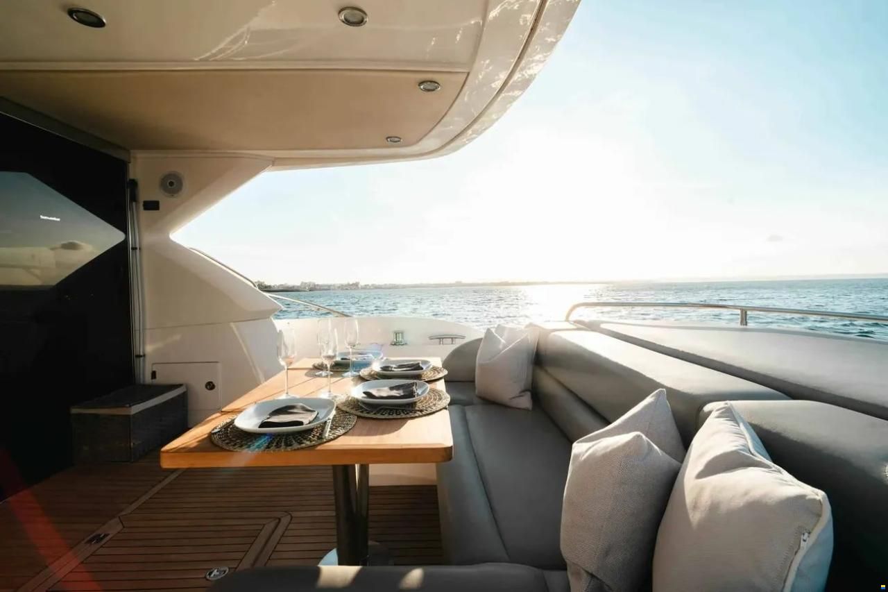 Sunseeker Manhattan 53