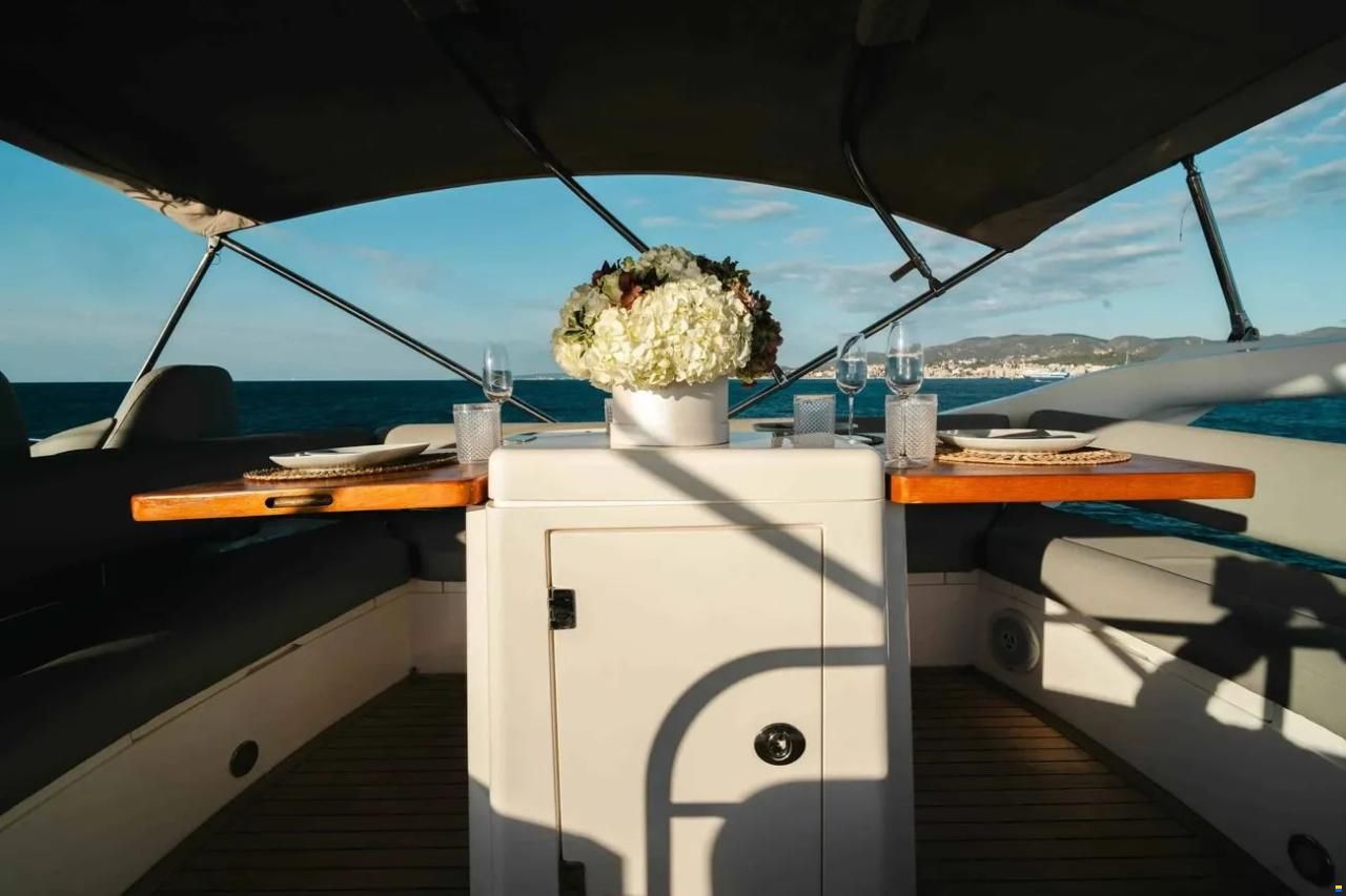 Sunseeker Manhattan 53