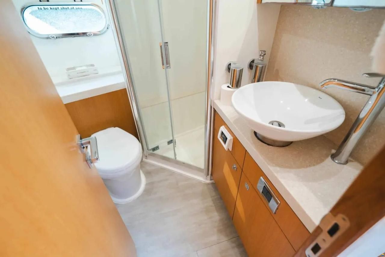 Sunseeker Manhattan 53