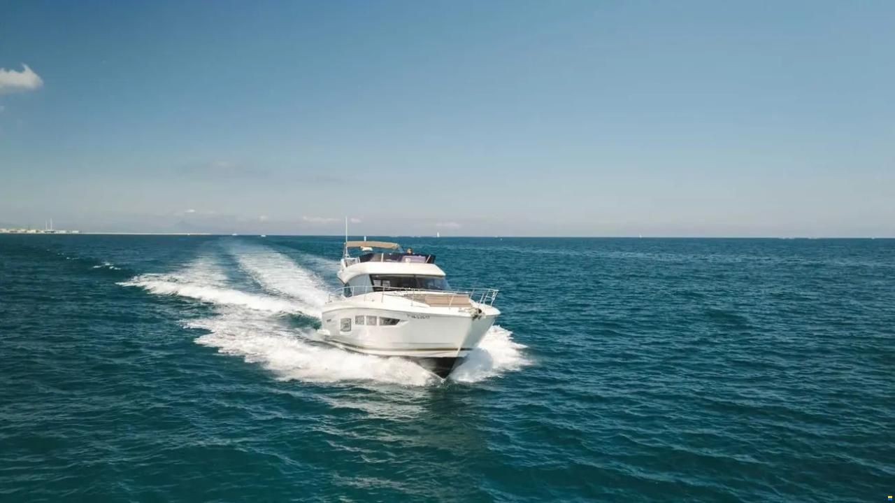 Prestige 560