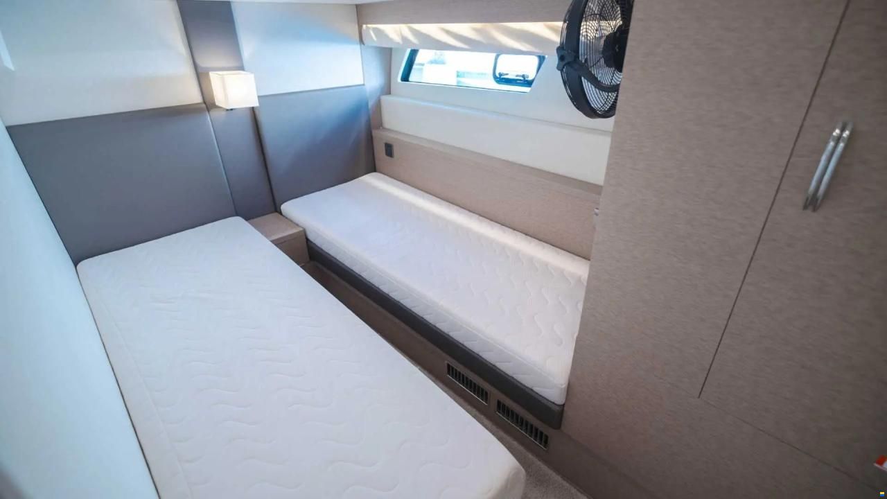 Prestige 560