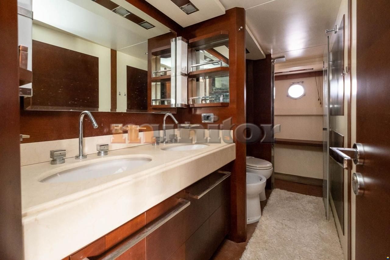 Azimut 75 Fly