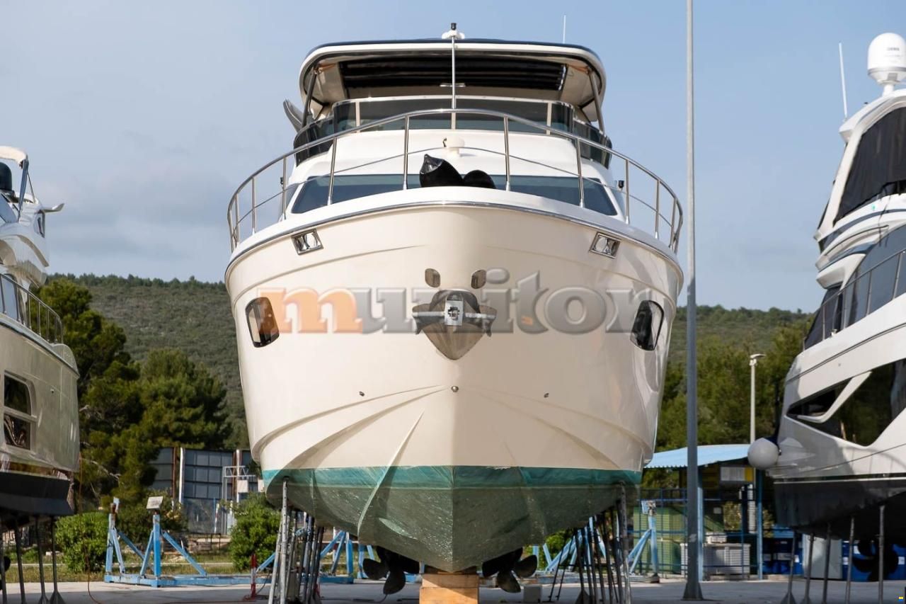 Azimut 75 Fly