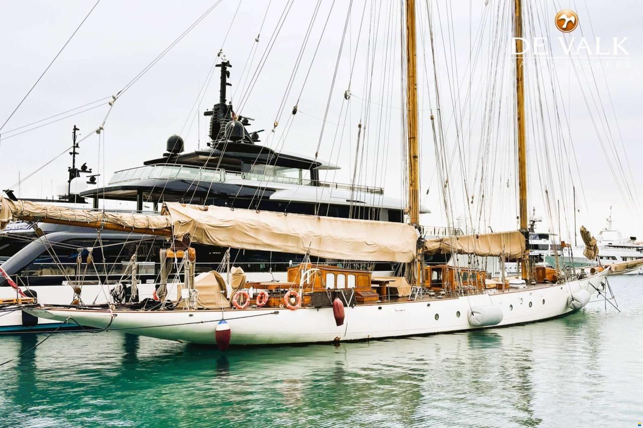 Schooner Classic gaff