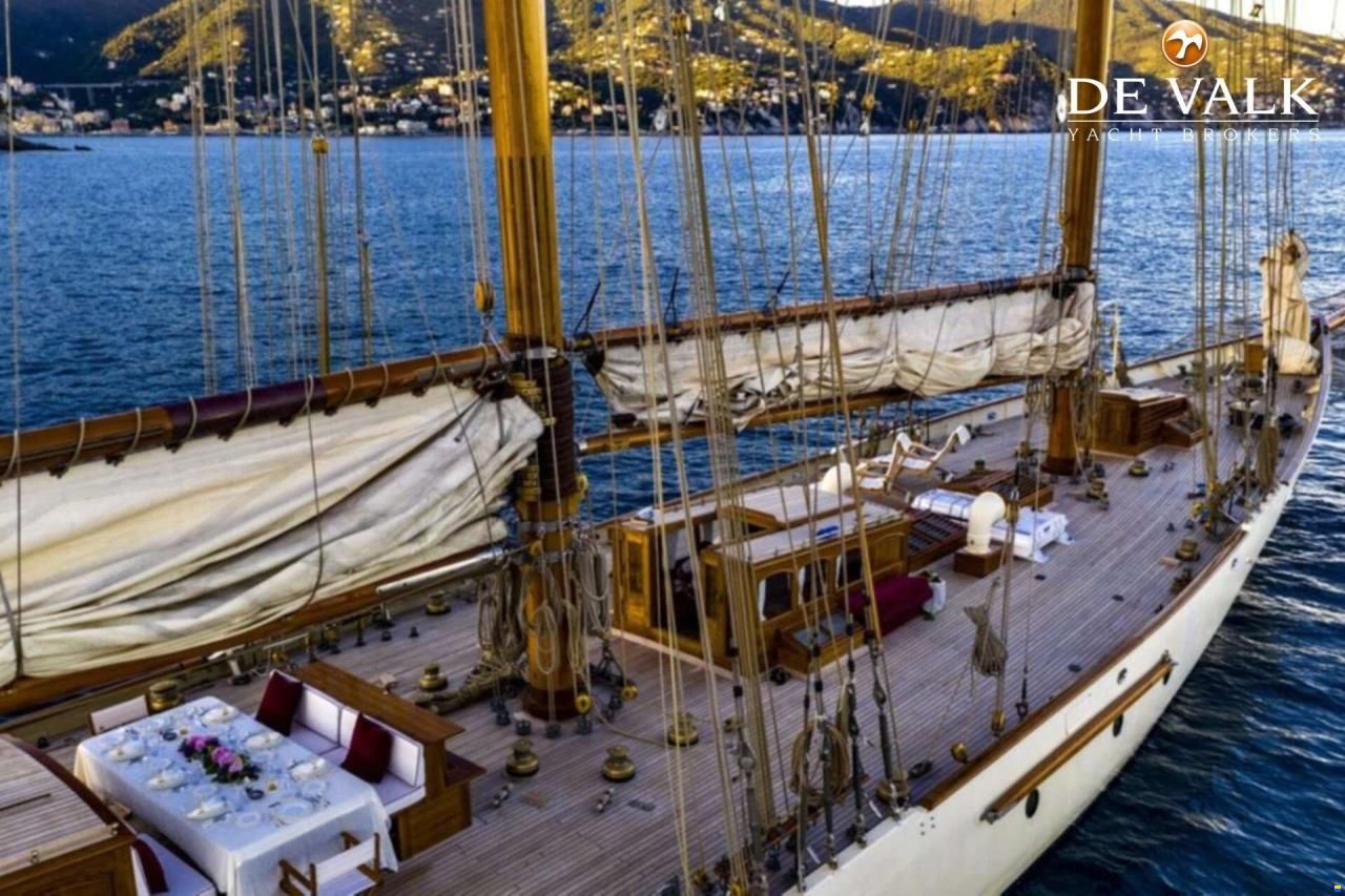 Schooner Classic gaff