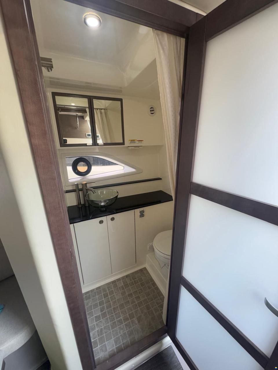 Sea Ray Sundancer 320