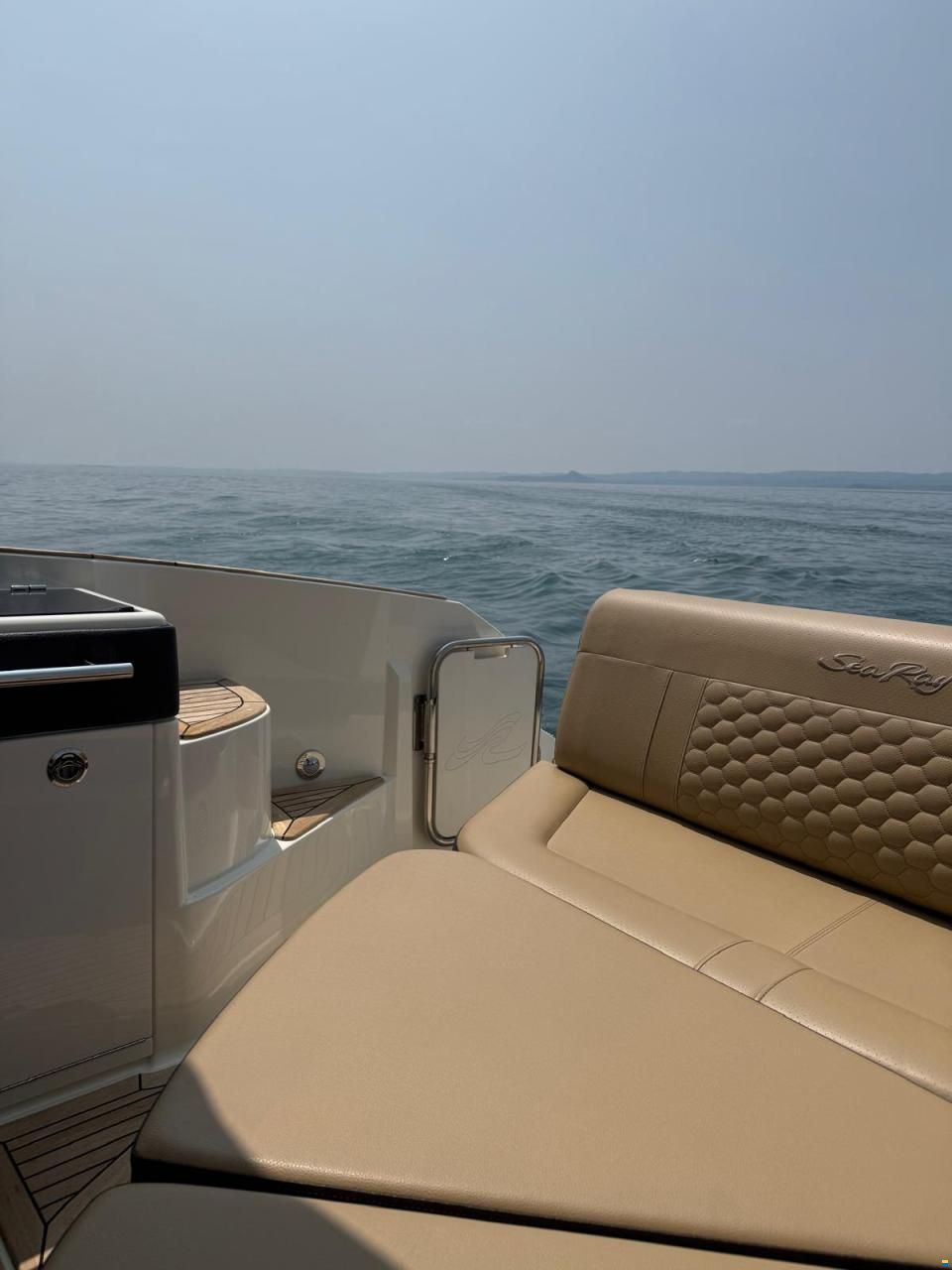 Sea Ray Sundancer 320