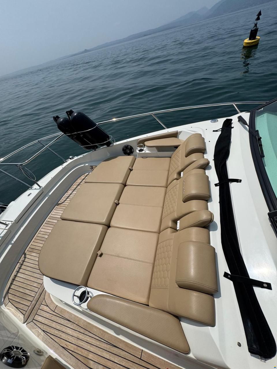 Sea Ray Sundancer 320