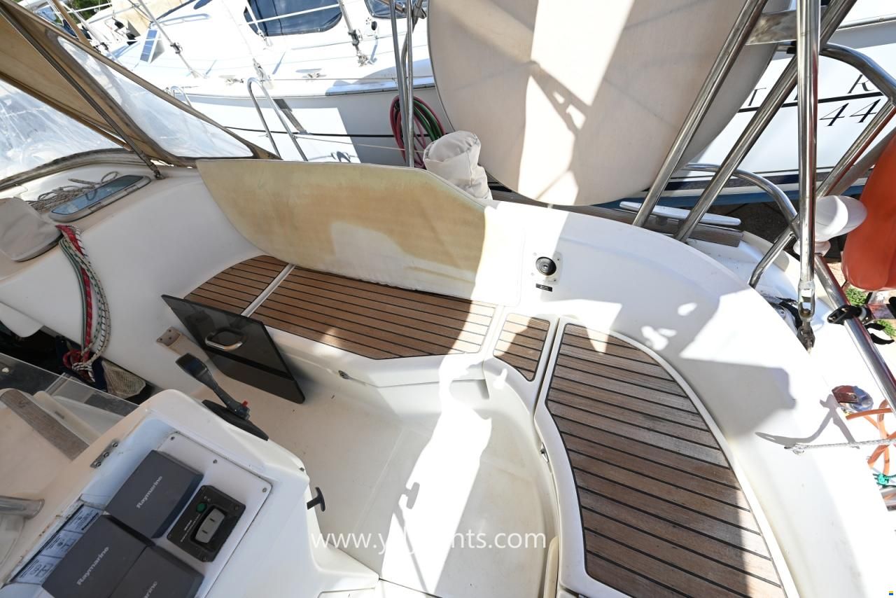 Beneteau Oceanis 411 Clipper Celebration