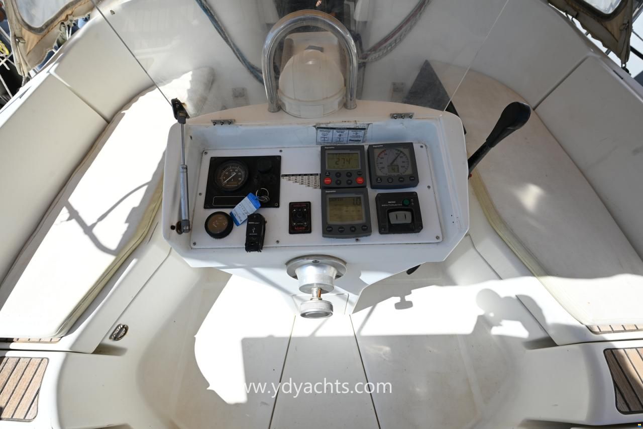 Beneteau Oceanis 411 Clipper Celebration