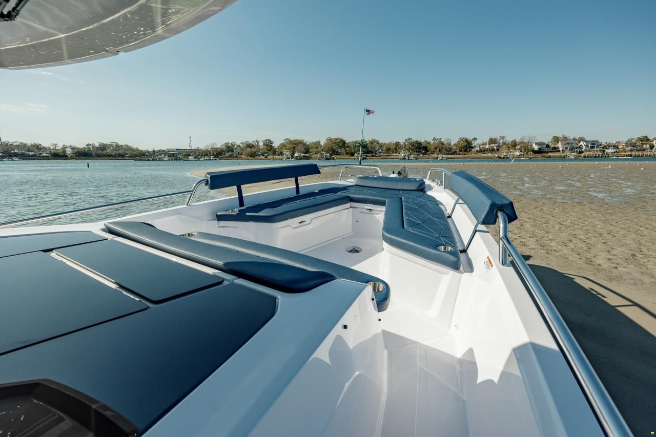 Axopar 29 Cross Cabin