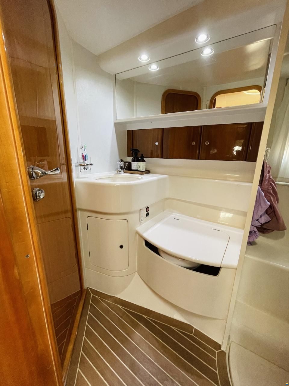Princess V42