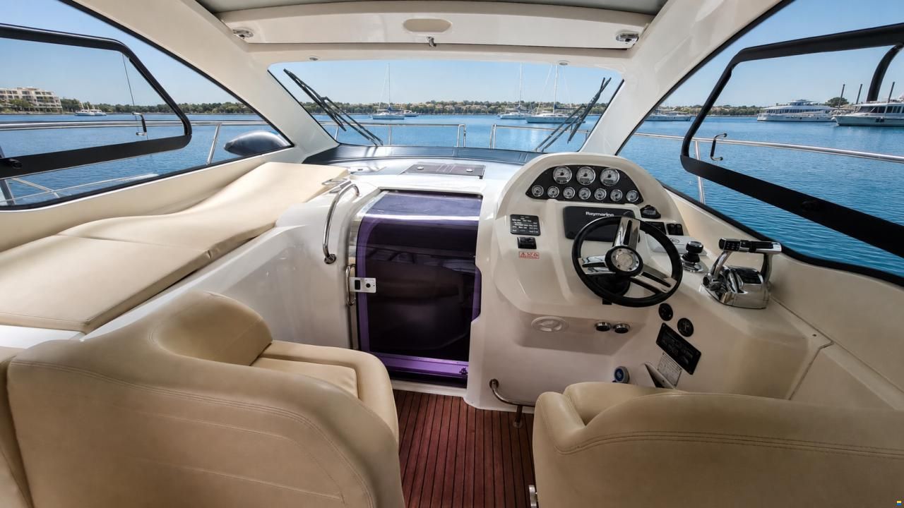 Bavaria 34HT