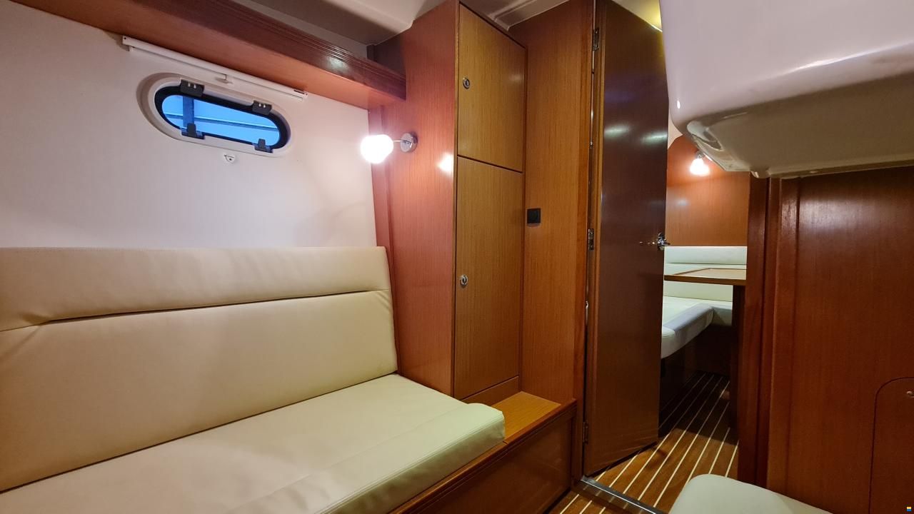 Bavaria 34HT