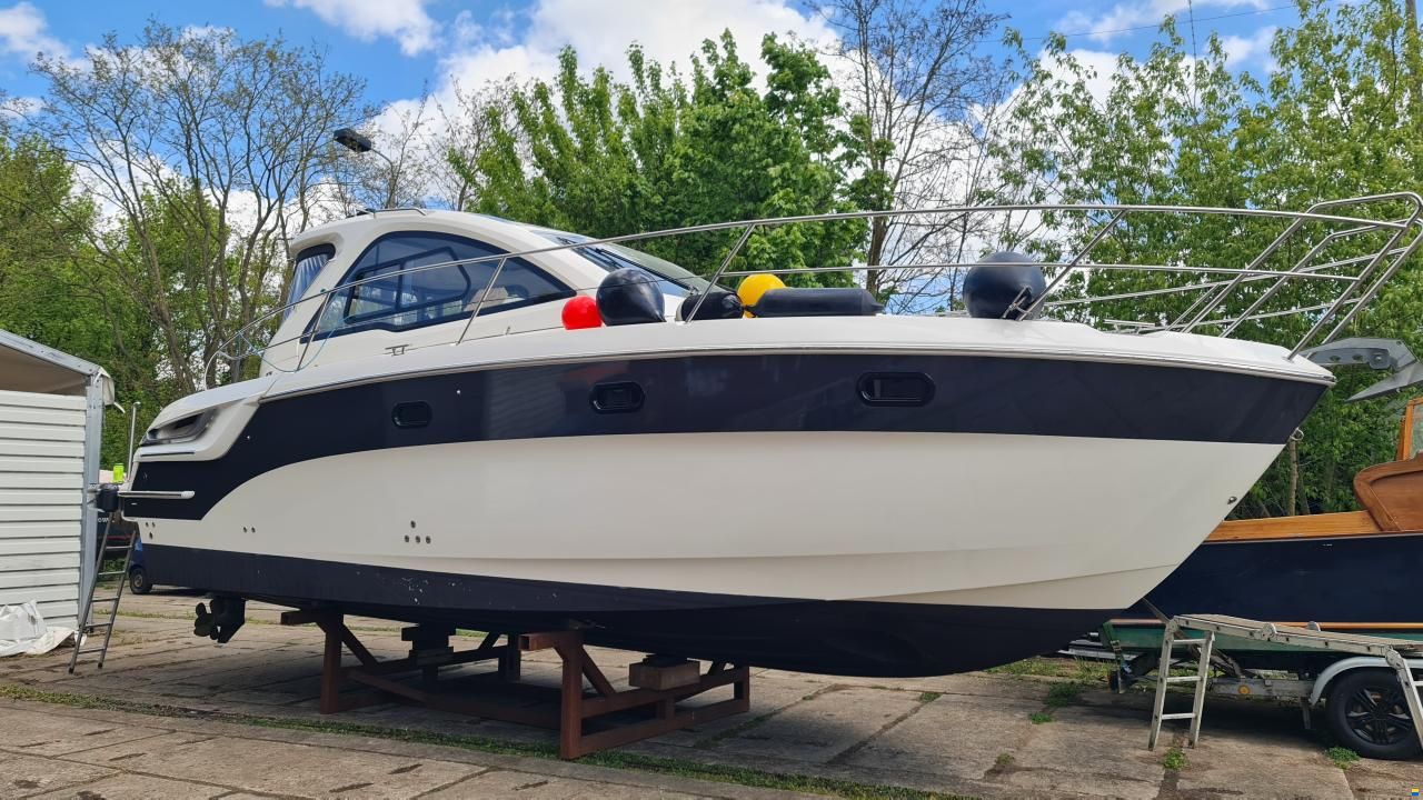 Bavaria 34HT