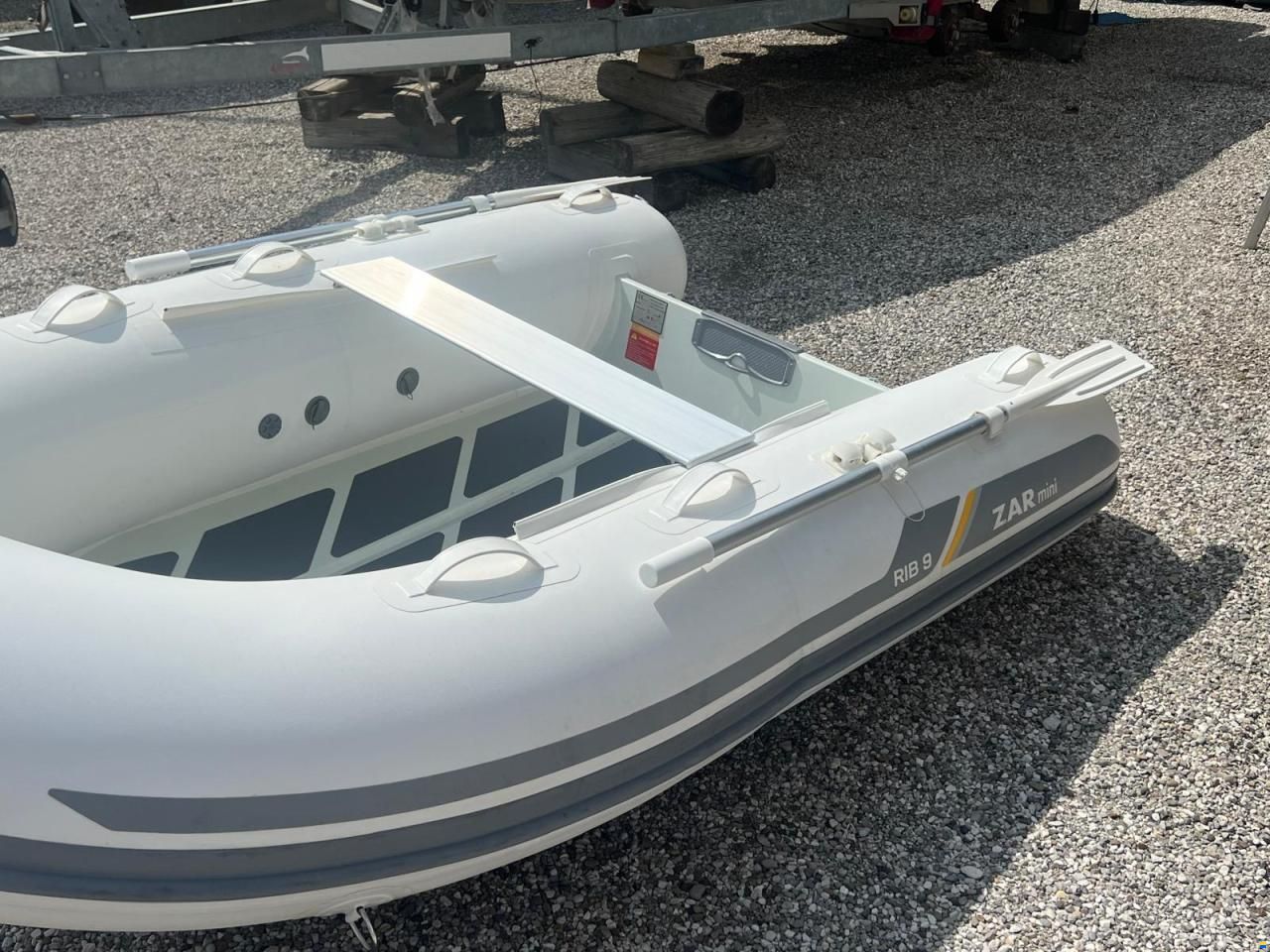 Azimut 32