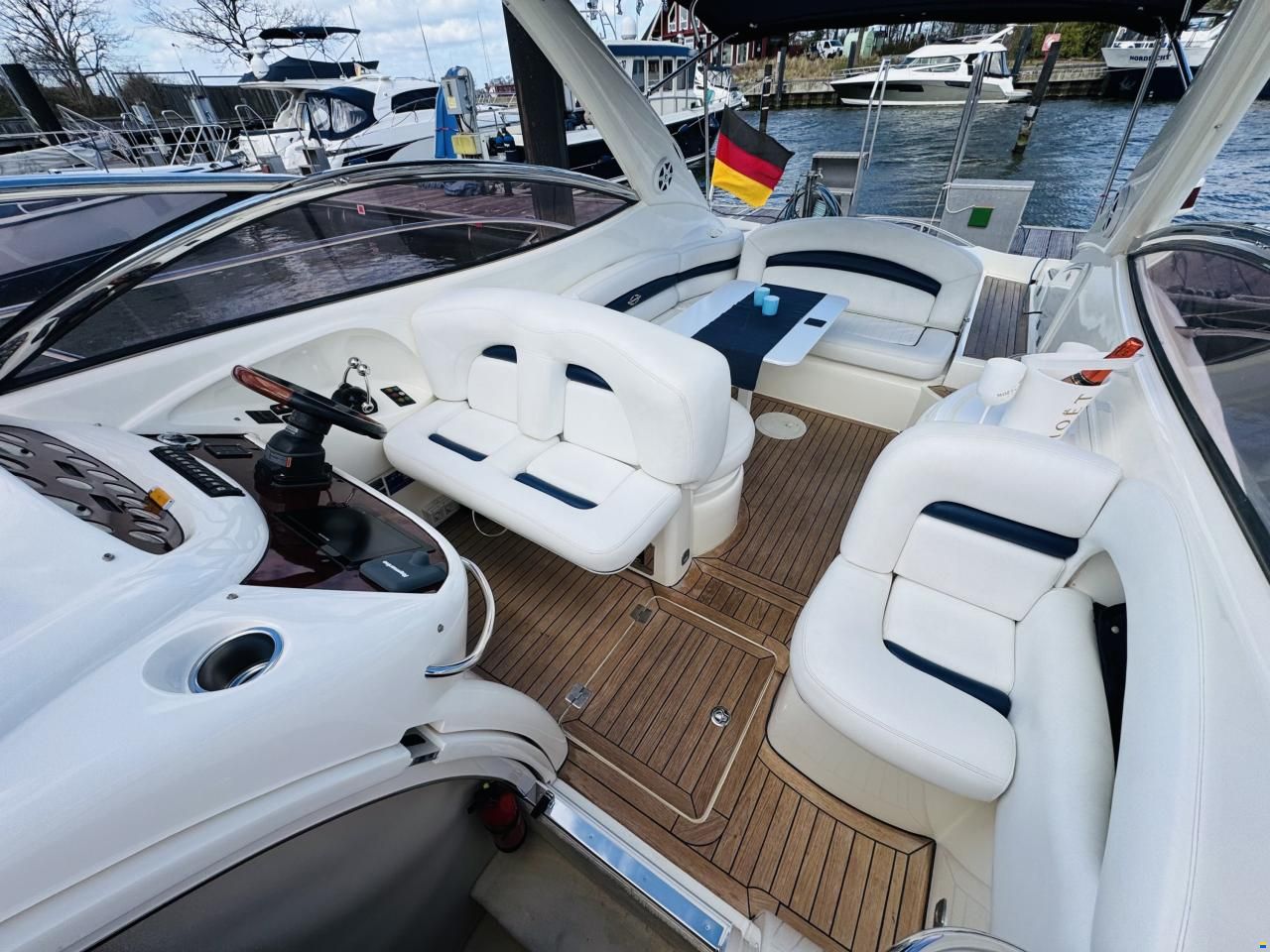 Sunseeker Superhawk 34