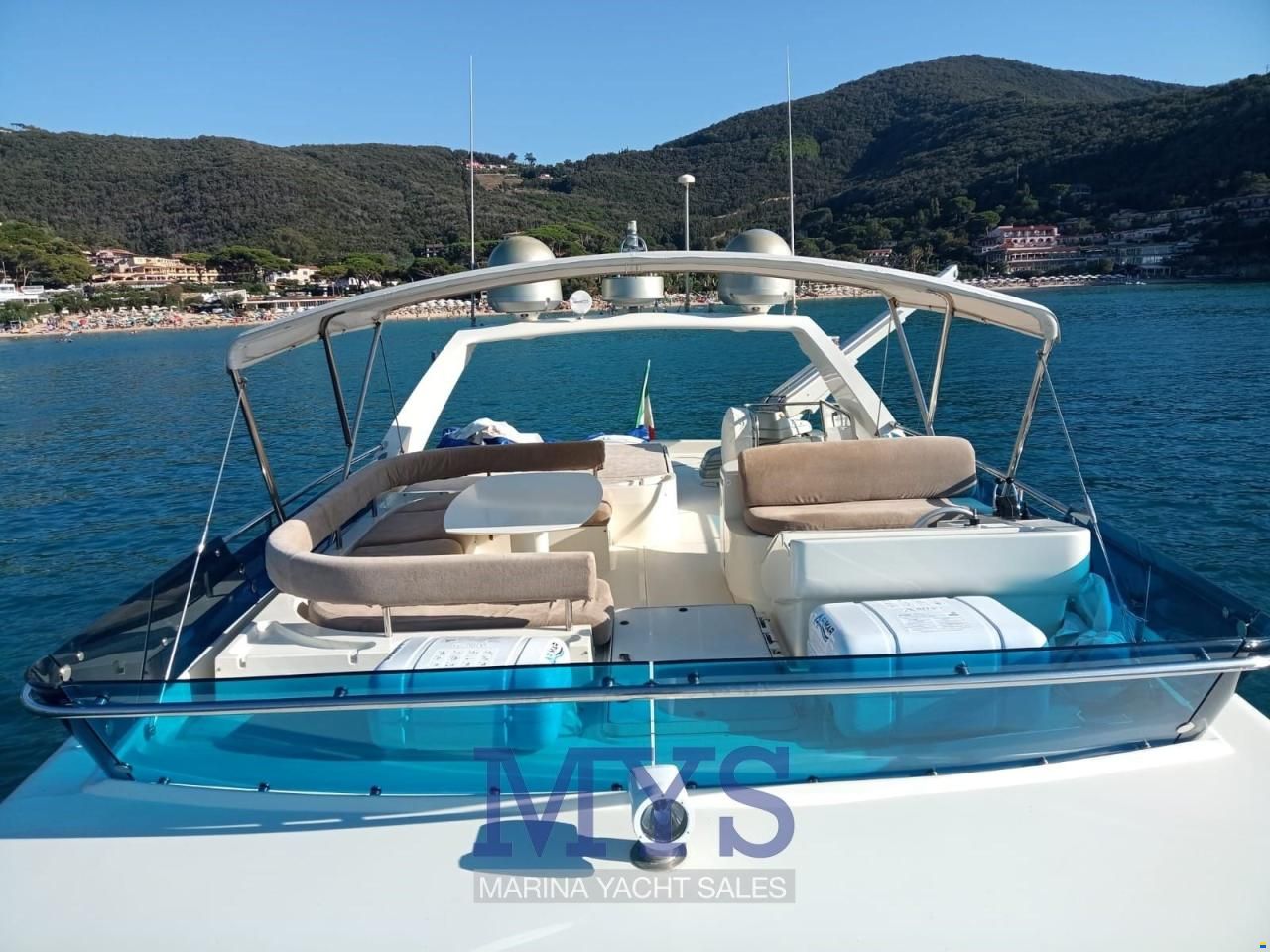 Ferretti 70