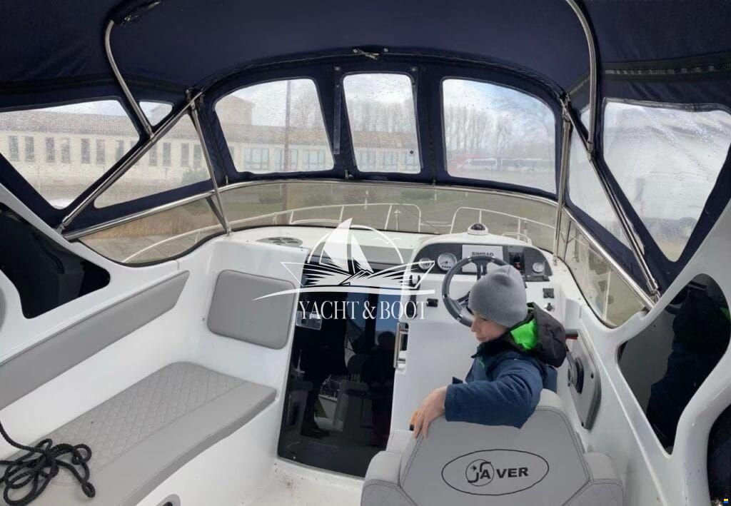 Saver 690 Cabin