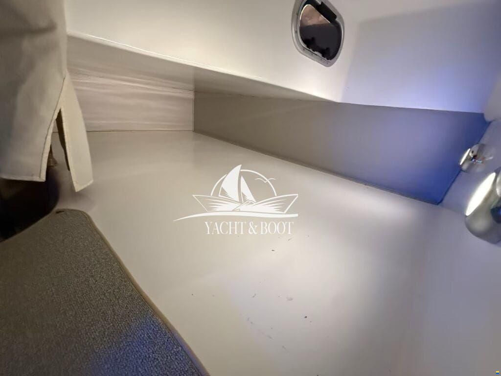 Saver 690 Cabin