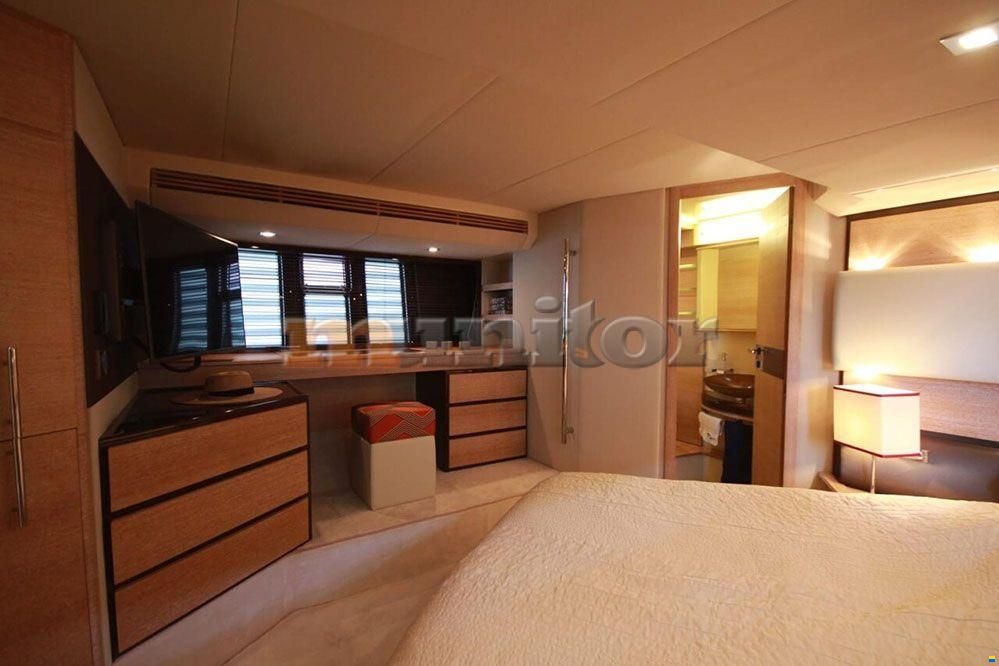 Azimut 58 Fly