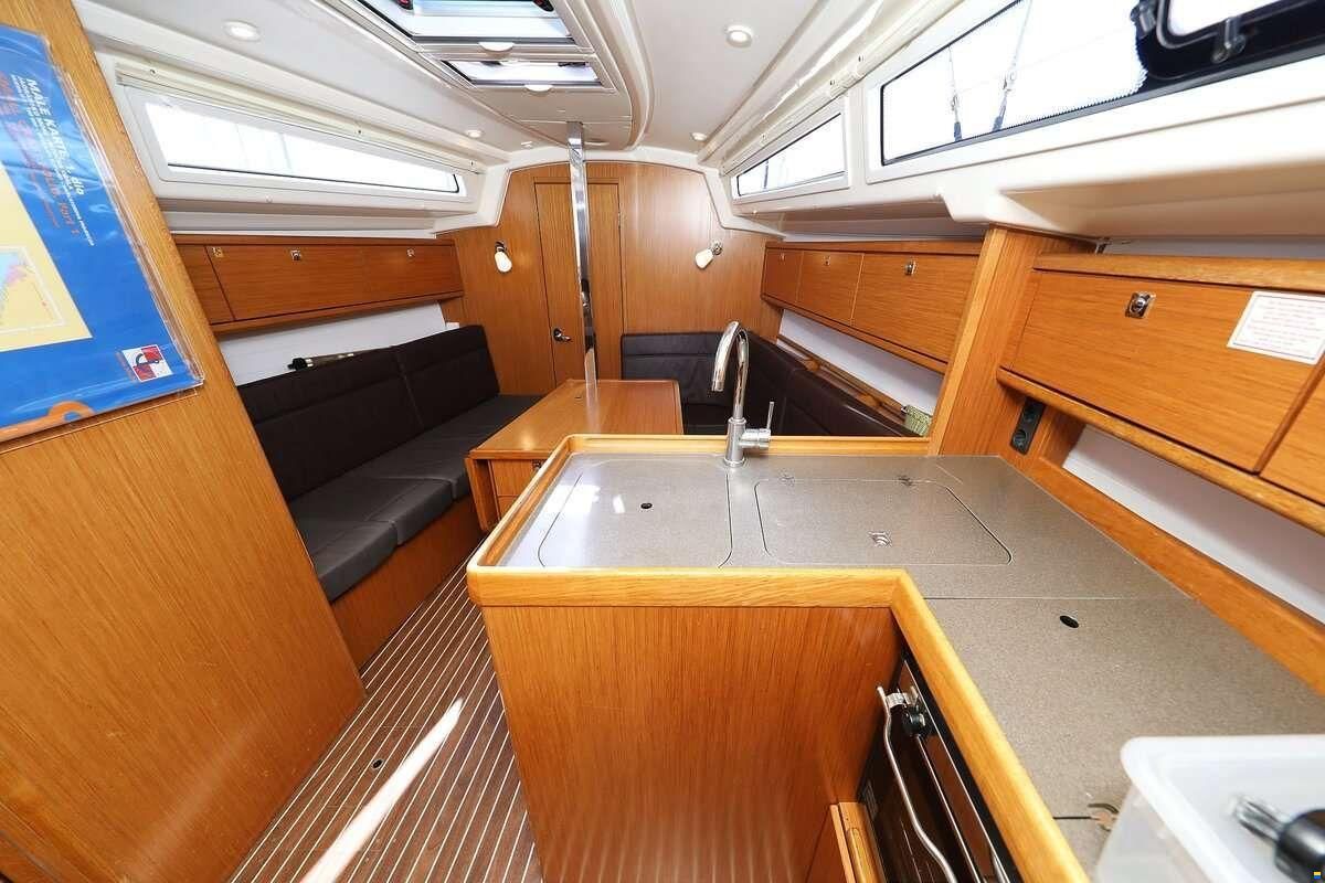 Bavaria 34 CRUISER