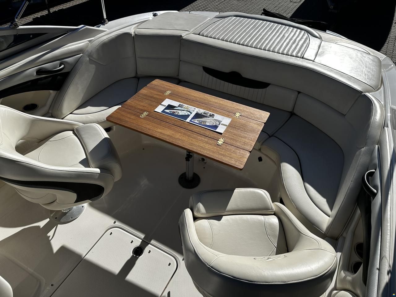 Monterey 214 FSC, MerCruiser 4.3 MPI