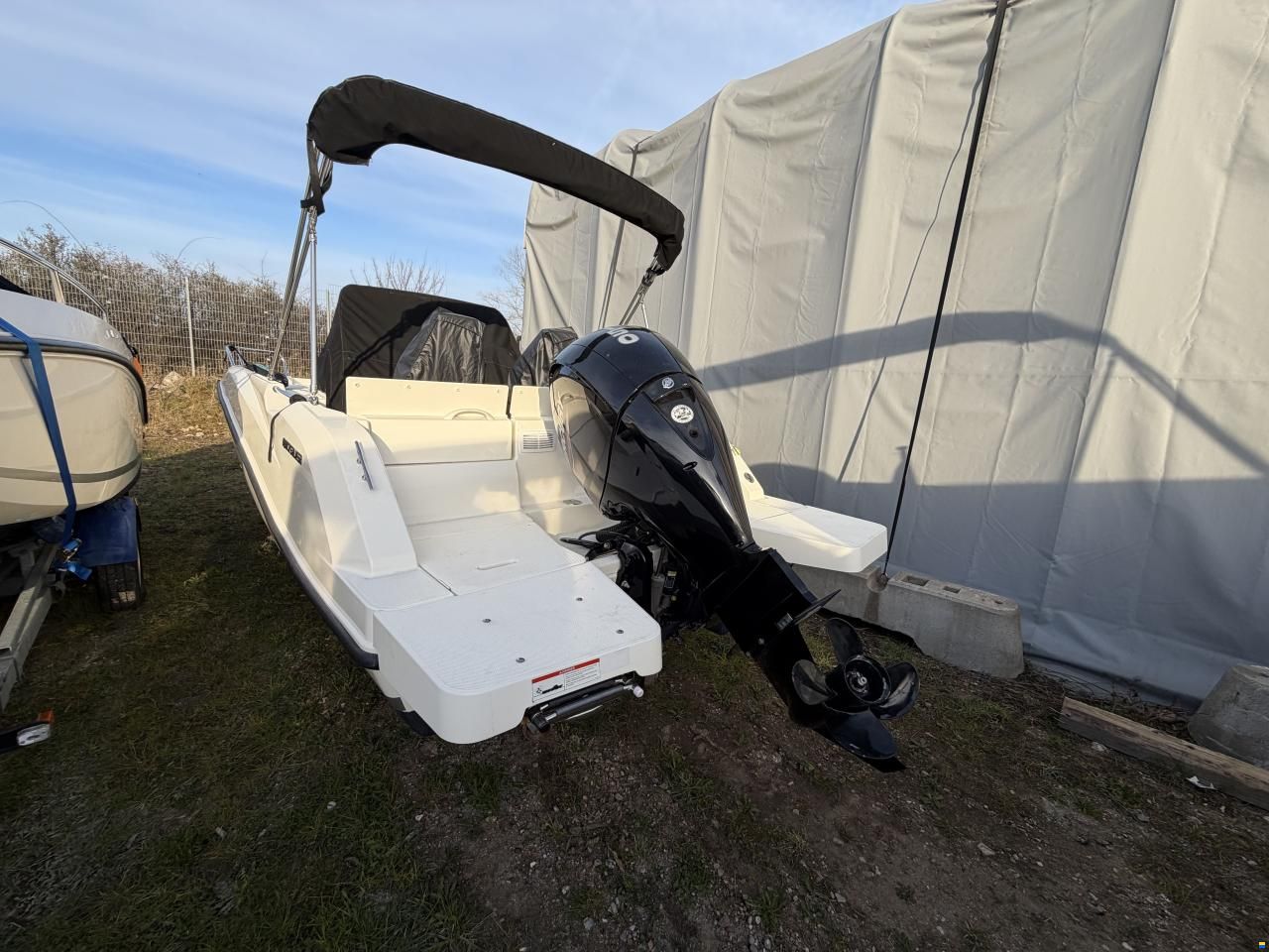 Quicksilver 605 Sundeck (2022) &ndash; Mercury 150 HK &ndash; Ku
