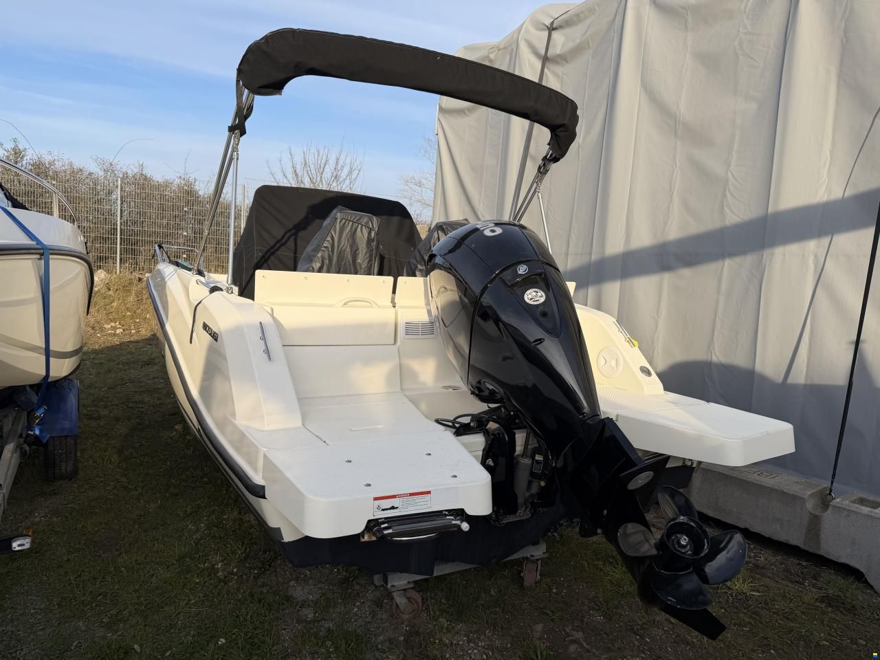 Quicksilver 605 Sundeck (2022) &ndash; Mercury 150 HK &ndash; Ku