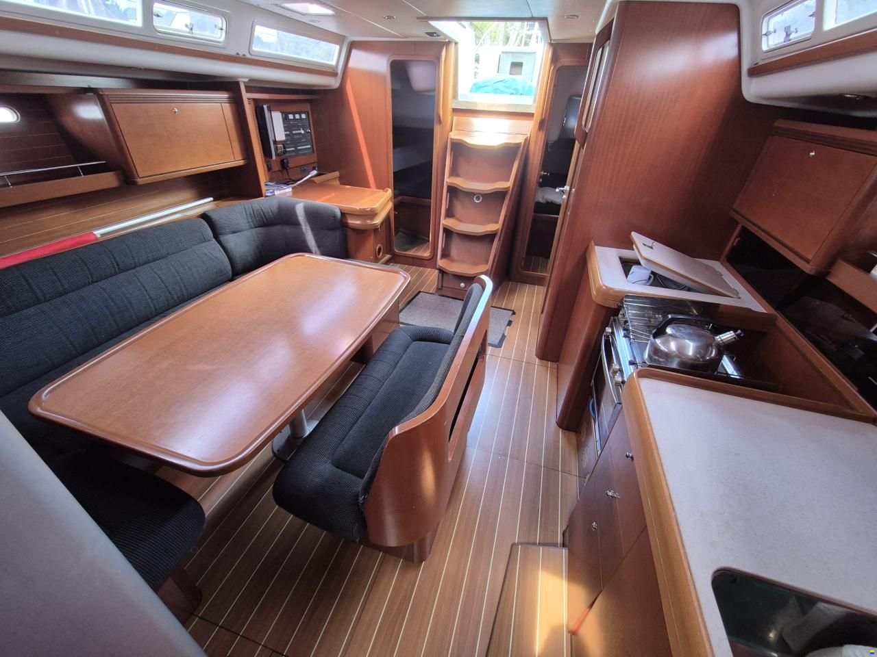 Grand Soleil 43