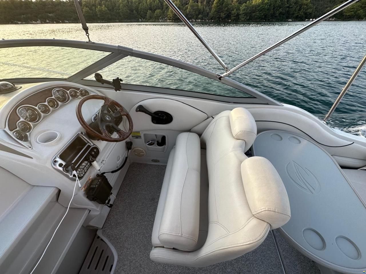 Crownline 250 CR