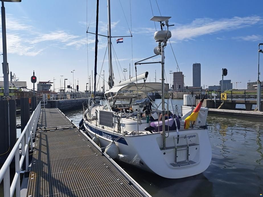 Hallberg-Rassy 40