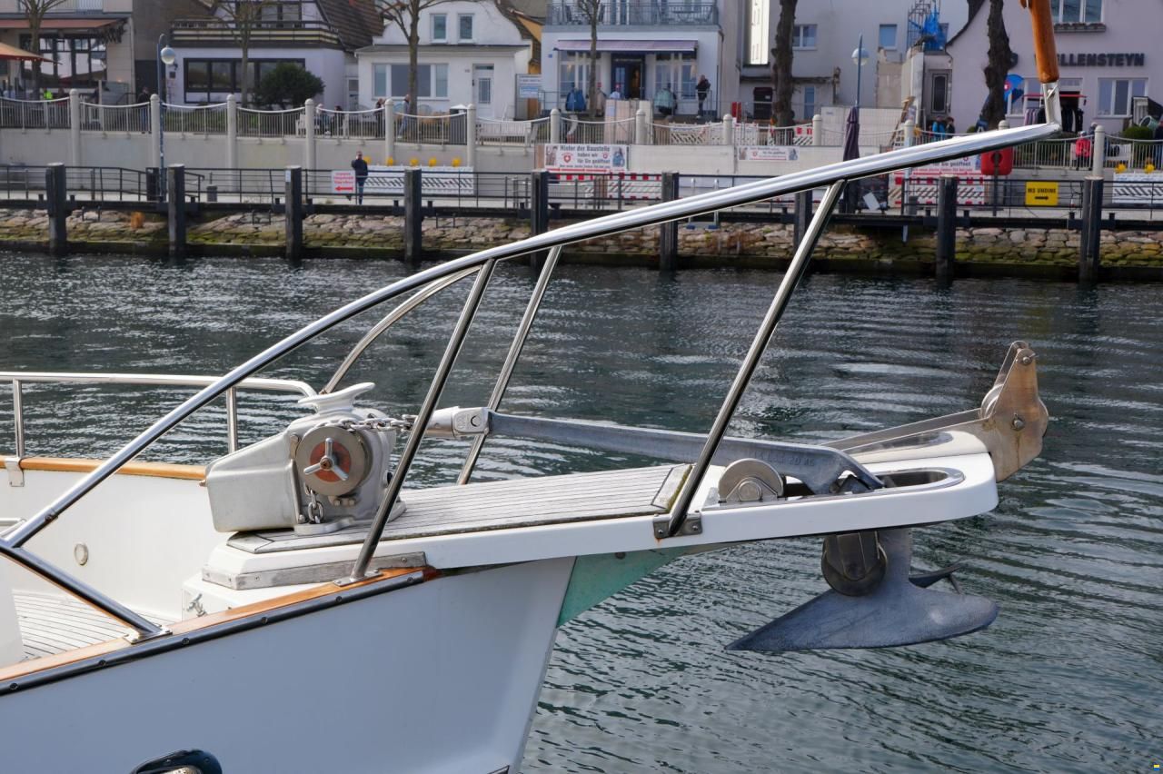 Grand Banks 46 Motor Yacht