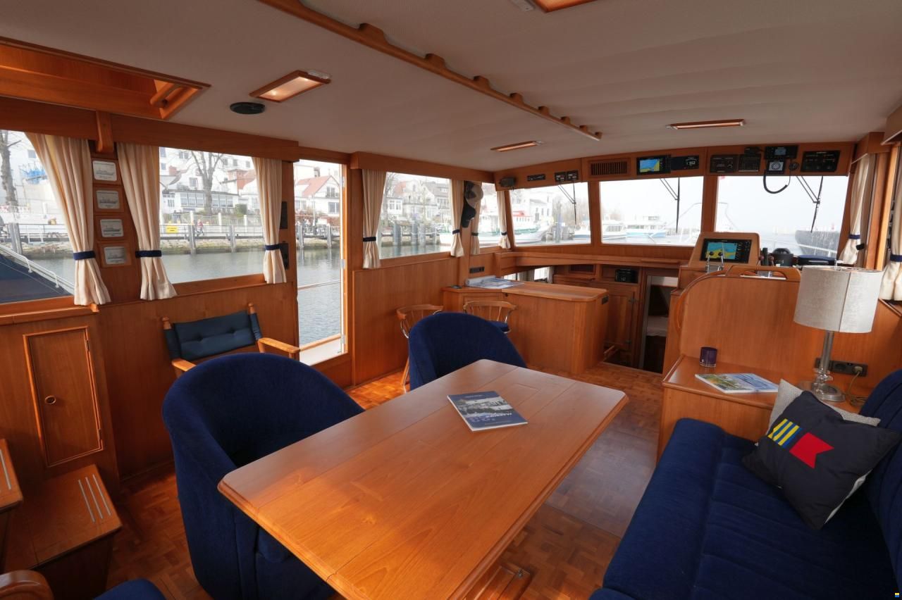 Grand Banks 46 Motor Yacht