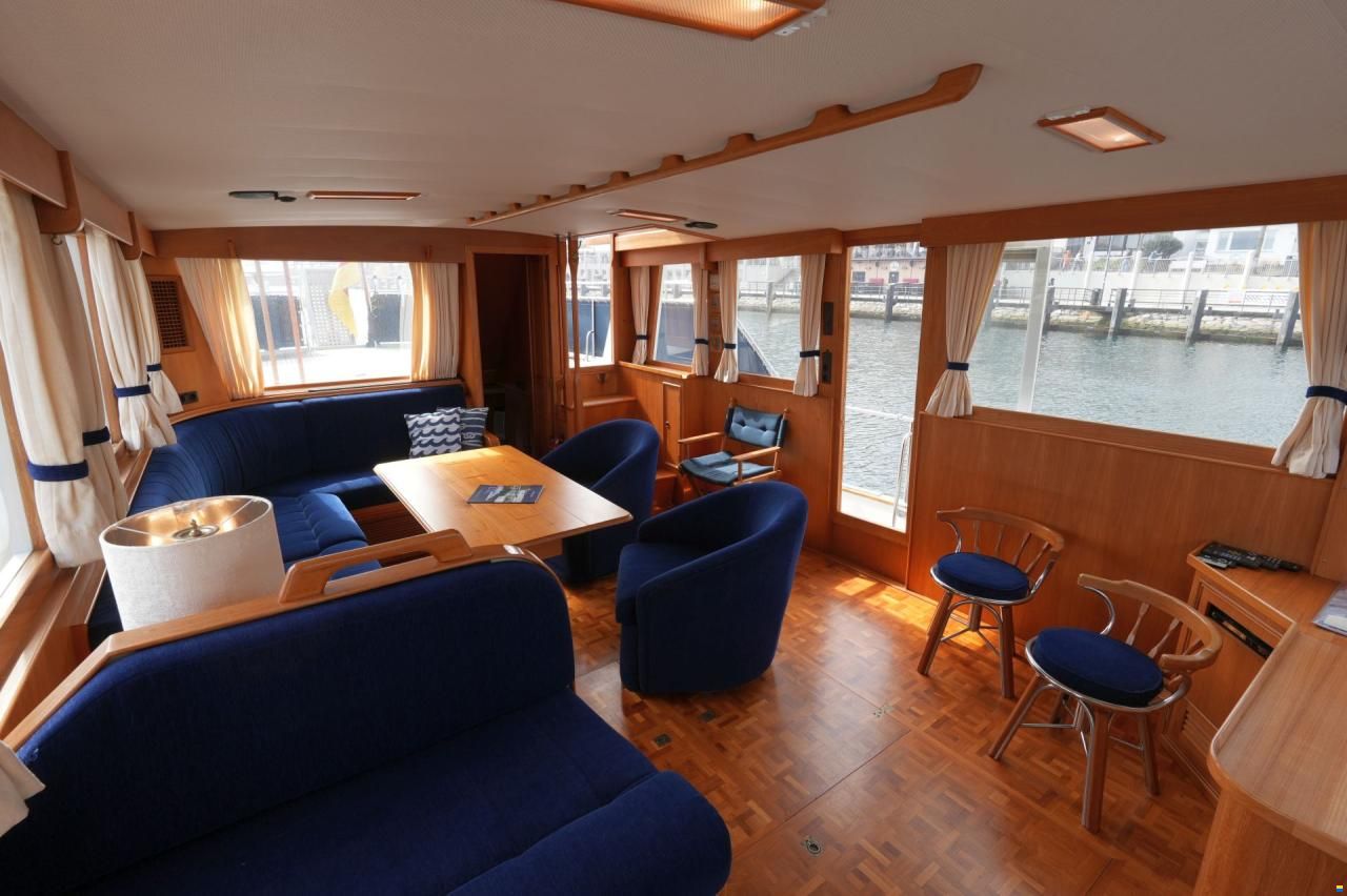 Grand Banks 46 Motor Yacht