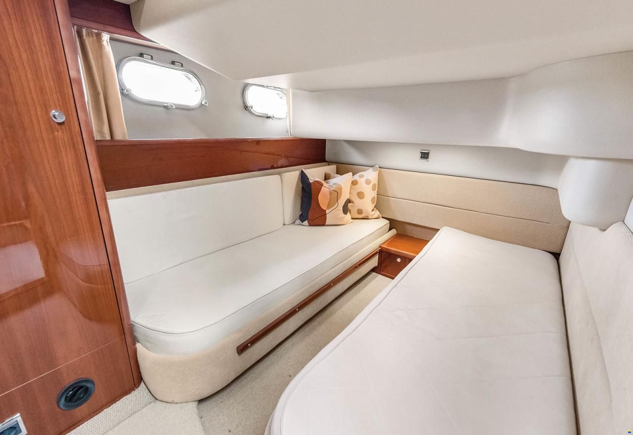 Princess 42 Flybridge