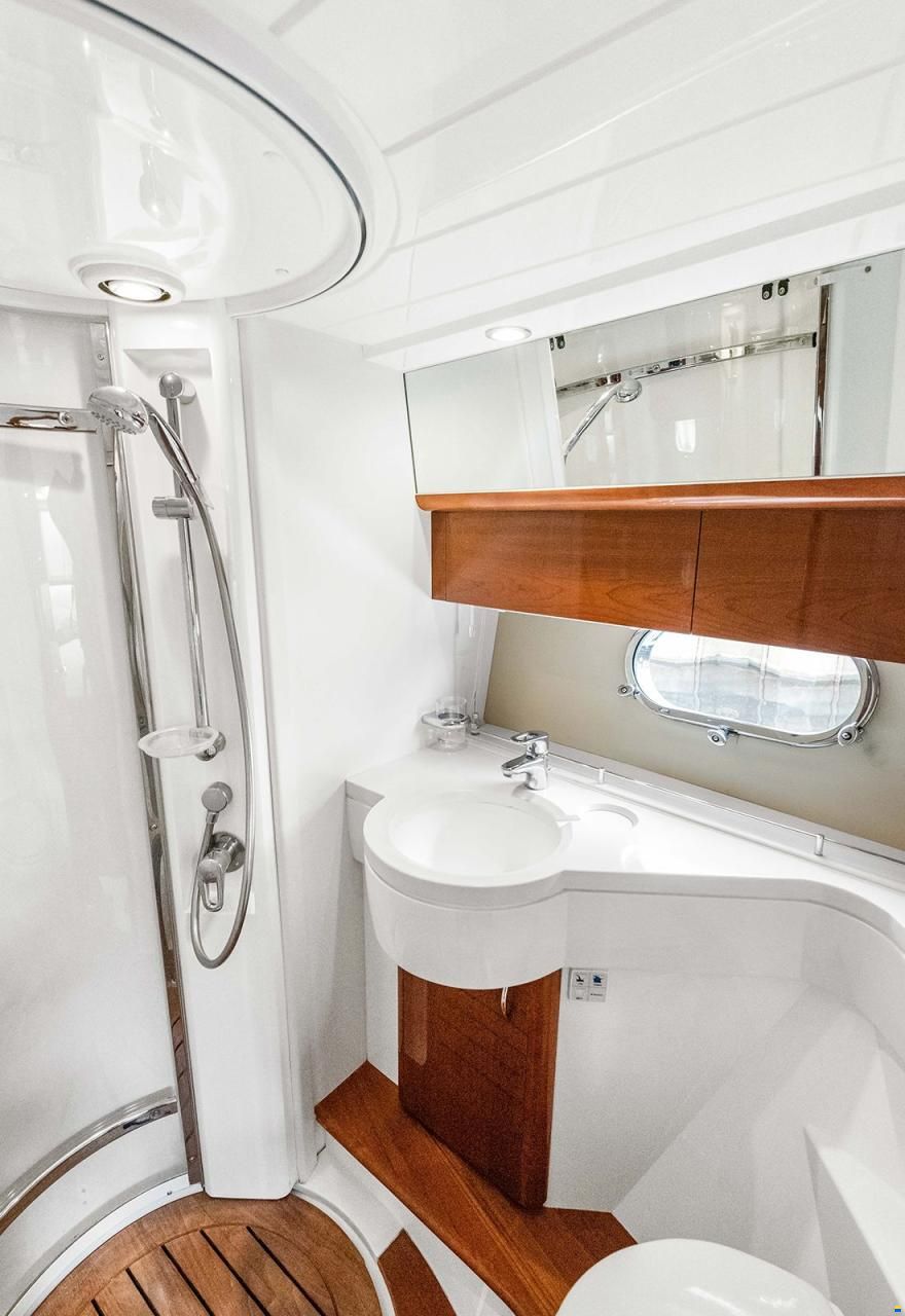 Princess 42 Flybridge