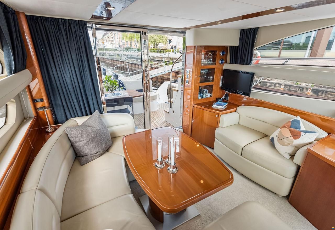 Princess 42 Flybridge