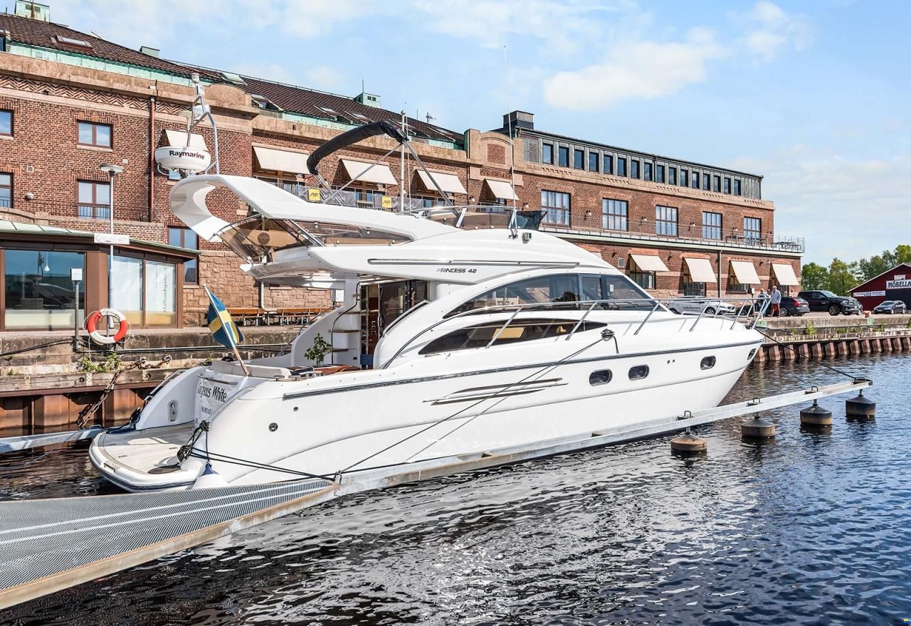 Princess 42 Flybridge