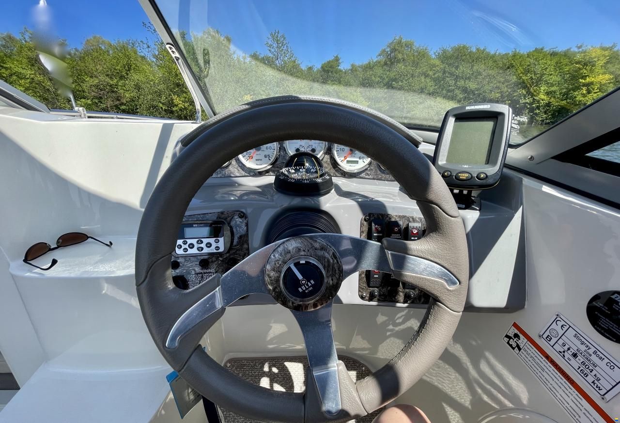 Stingray 208 CR Cabin