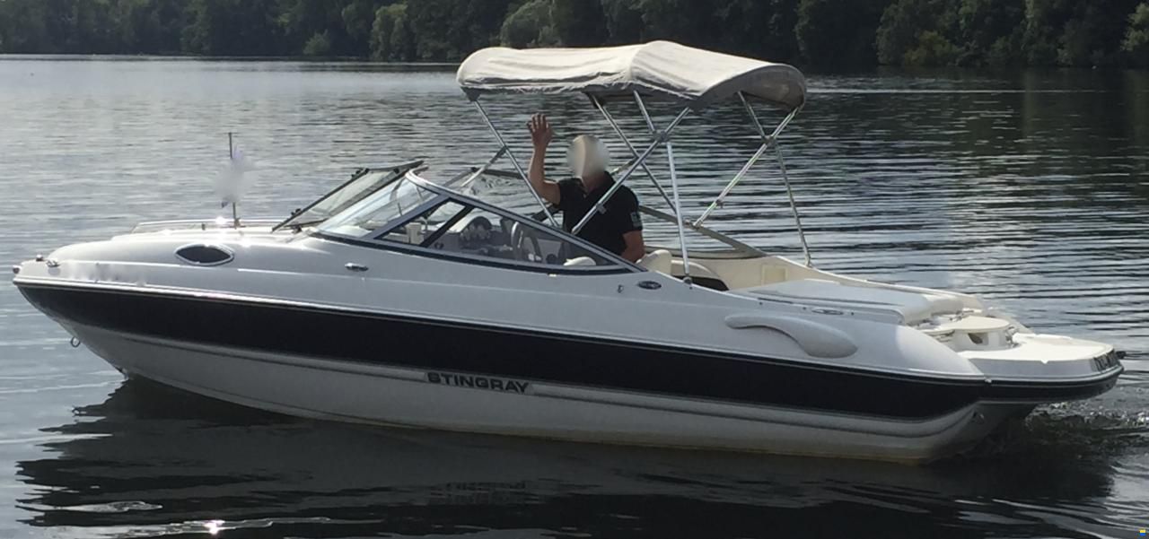 Stingray 208 CR Cabin
