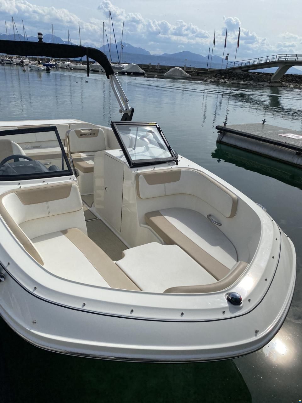 Bayliner VR6 E