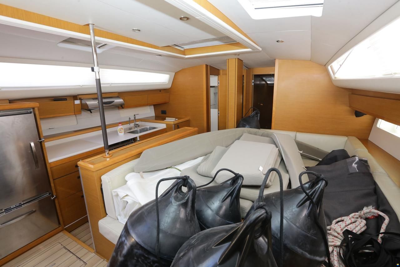 Jeanneau 54