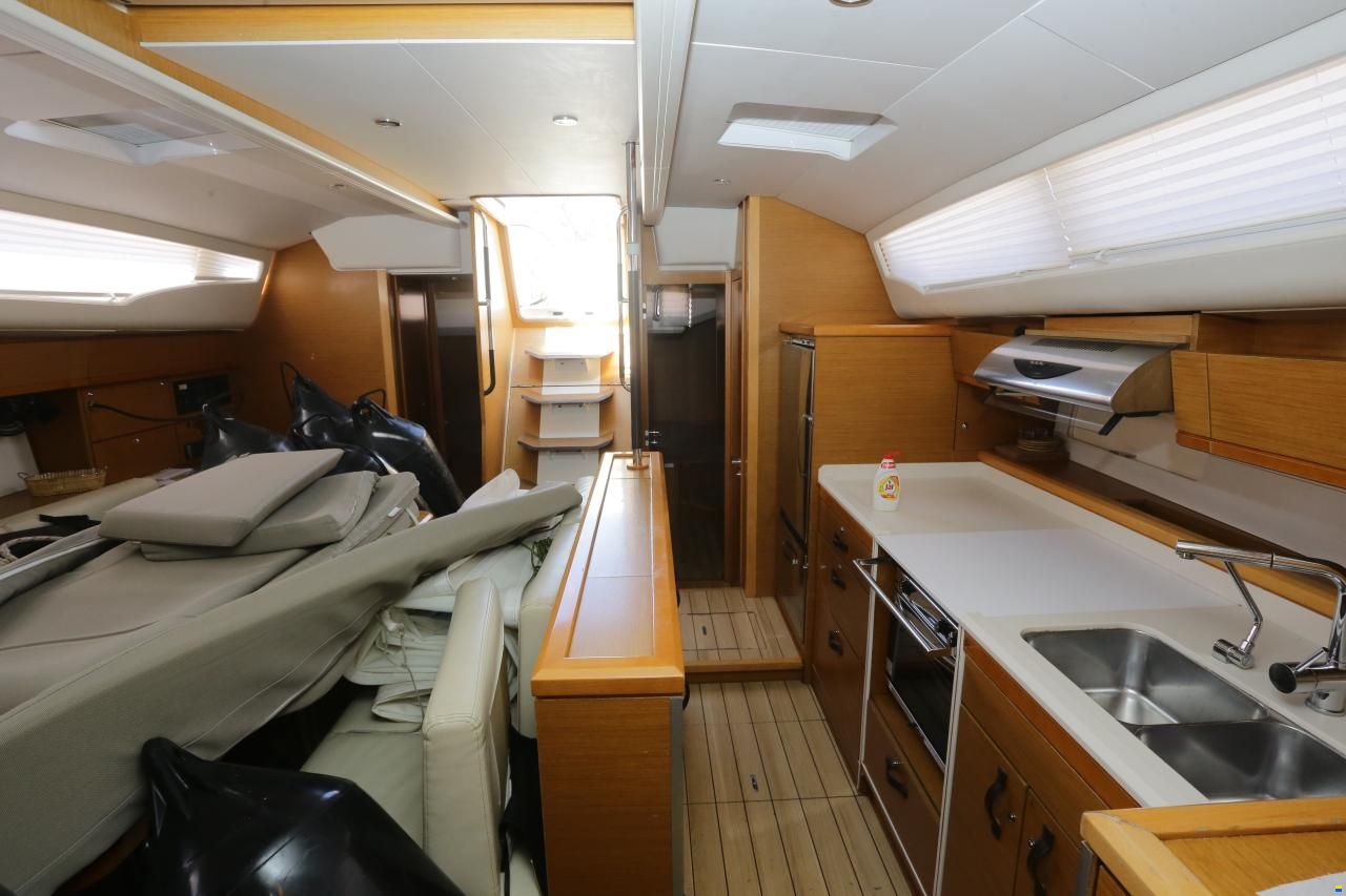 Jeanneau 54