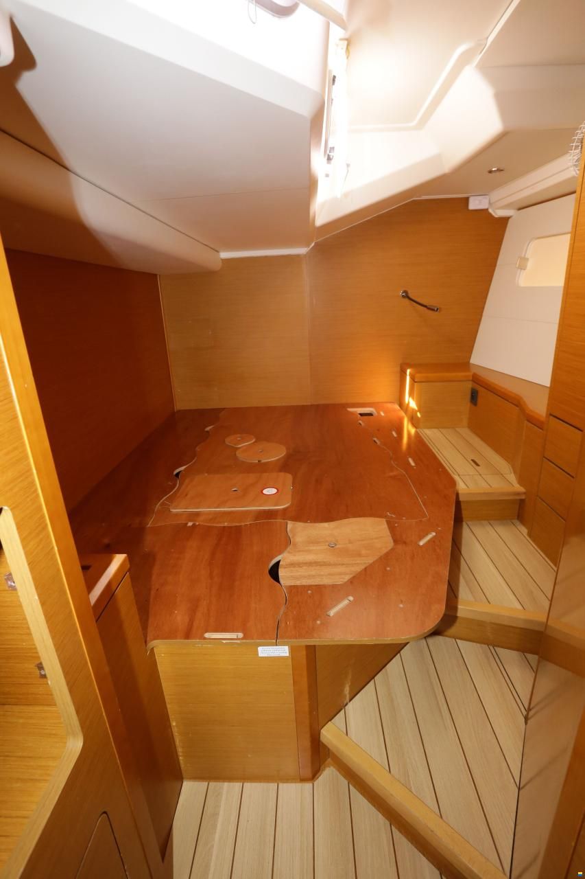 Jeanneau 54