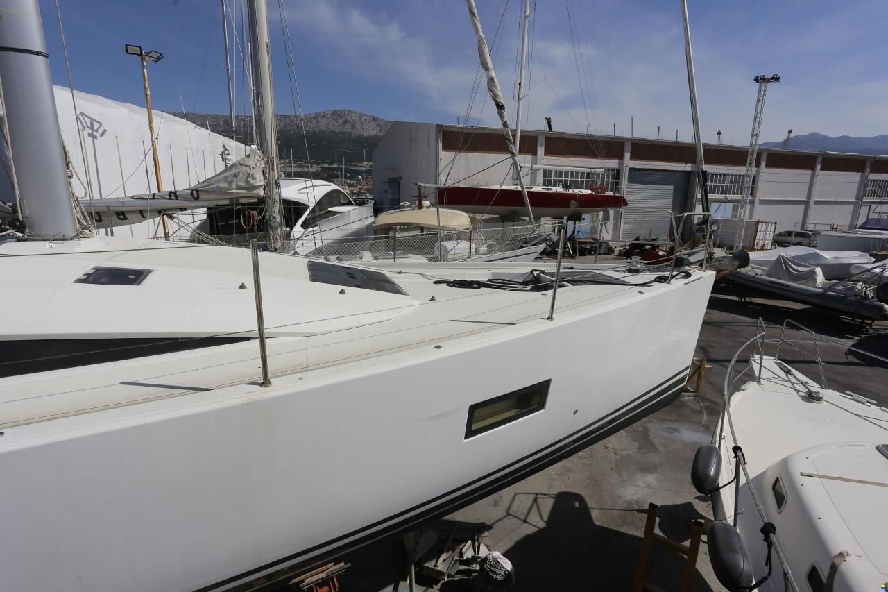 Jeanneau 54