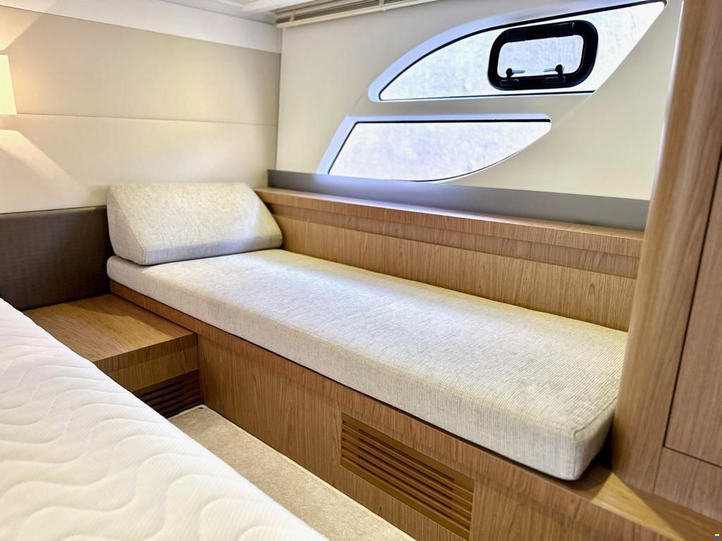 Beneteau Gran Turismo 44